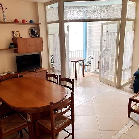 Апартаменти Piso Con Parking En El Centro A 2 Minutos De La Playa Л'Аскала Екстер'єр фото